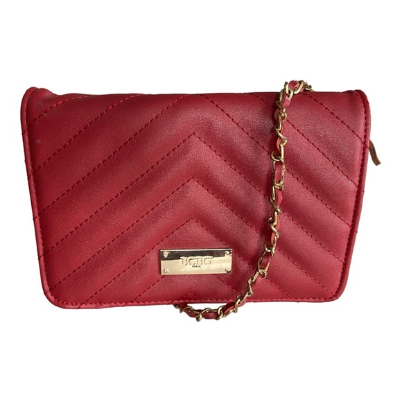 BCBG PARIS  Red Cross body bag. - Picture 3 of 8